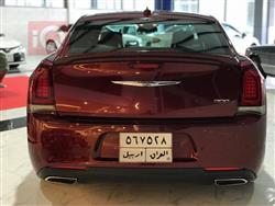کرایسلەر 300